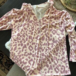 Women’s long sleeve top with hoodie size large NWOT